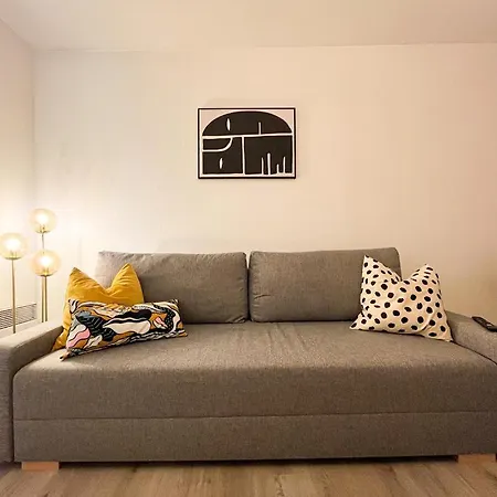 Cobalt Apartment *